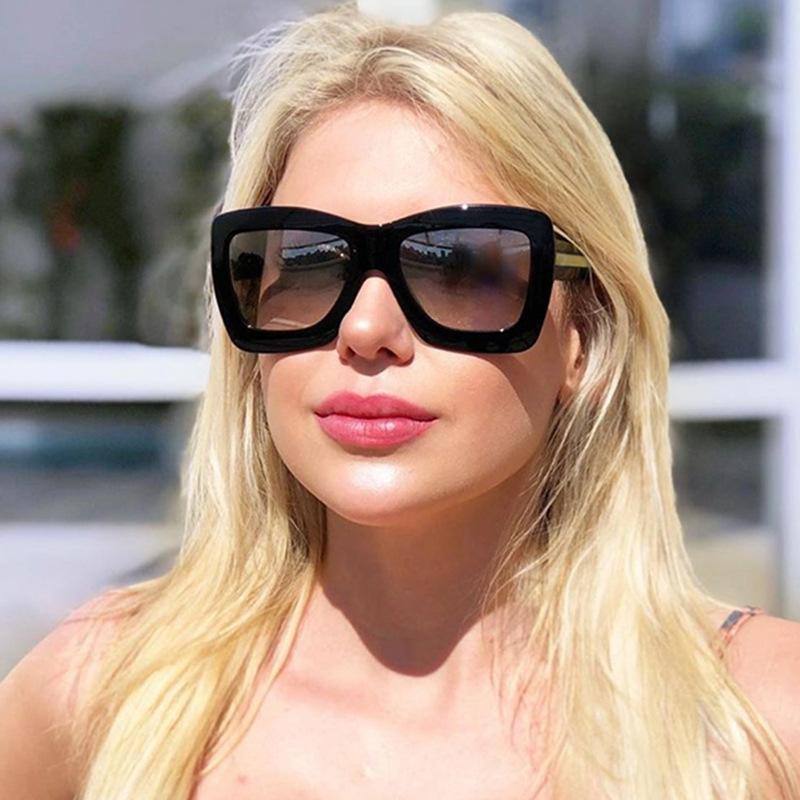 WackSaria Sunglasses Women Big Squard Frame High Quailty Metal Retro Eyewear Vintage Fashion Glasses For Ladies Sun Protection
WackSaria Sunglasses Women Big Squard Frame High Quailty Metal Retro Eyewear Vintage Fashion Glasses For Ladies Sun Protection