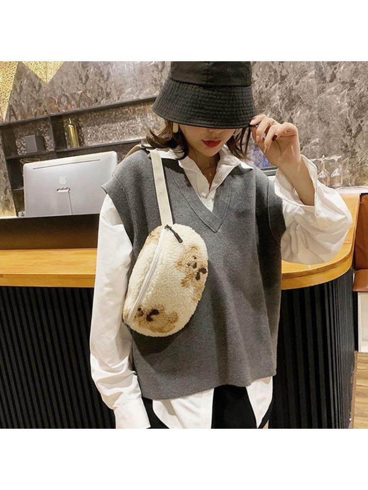 Women Lamb Like Fabrics Fluffy Fur Bear Chest Bag Crossbody Purse for Women A69C, Black 
Women Lamb Like Fabrics Fluffy Fur Bear Chest Bag Crossbody Purse for Women A69C, Black