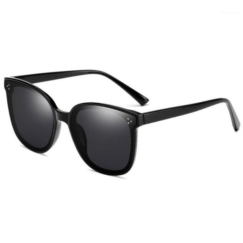 HOTOCHKI Vintage Female Sunglasses Retro Mirror Colorful Driving Polarized Eyewear for Sunshine Women UV4001
HOTOCHKI Vintage Female Sunglasses Retro Mirror Colorful Driving Polarized Eyewear for Sunshine Women UV4001