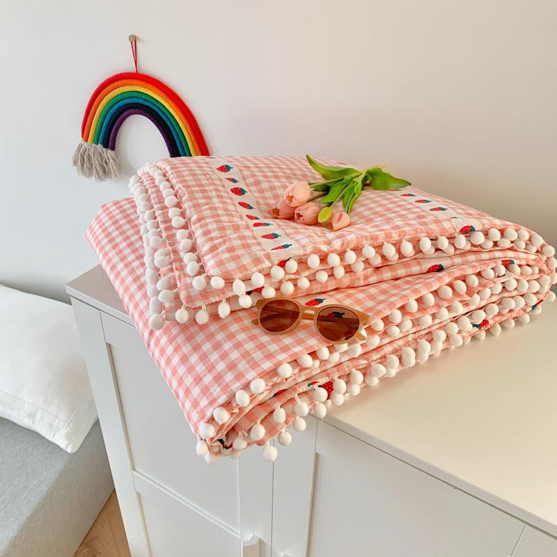Pink Summer Quilt Strawberry Air Condition Blanket Soft and Comfortable Bed Cover Bedding 2021 New, Colour 3
Pink Summer Quilt Strawberry Air Condition Blanket Soft and Comfortable Bed Cover Bedding 2021 New, Colour 3