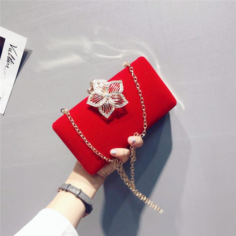 Fashion Suede Noble Lady Rhinestone Evening Bags DAY Clutch Tote Bag Red Black Solid Women Shoulder Chain Party Flower Purses
Fashion Suede Noble Lady Rhinestone Evening Bags DAY Clutch Tote Bag Red Black Solid Women Shoulder Chain Party Flower Purses