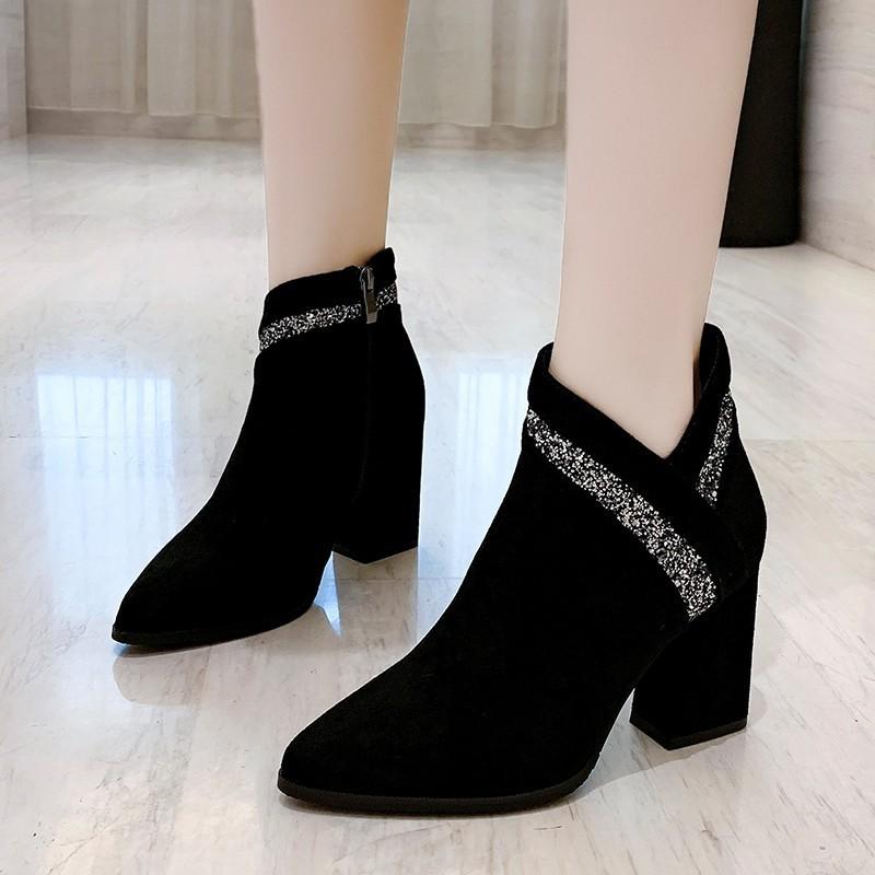 Women's short boots autumn and winter new fashion boots high-heeled thick heel pointed toe plus velvet and nude hot sale, Black
Women's short boots autumn and winter new fashion boots high-heeled thick heel pointed toe plus velvet and nude hot sale, Black