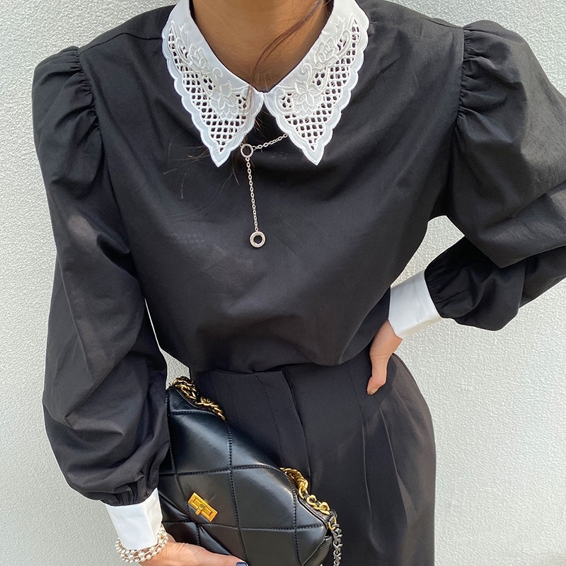2021 New Female Shirts in Solid Hollow Fashion Out Turn Down Collar Come Back Unique Breasted Puff Vintage Spring Shirt Sleeves FA8O, White
2021 New Female Shirts in Solid Hollow Fashion Out Turn Down Collar Come Back Unique Breasted Puff Vintage Spring Shirt Sleeves FA8O, White