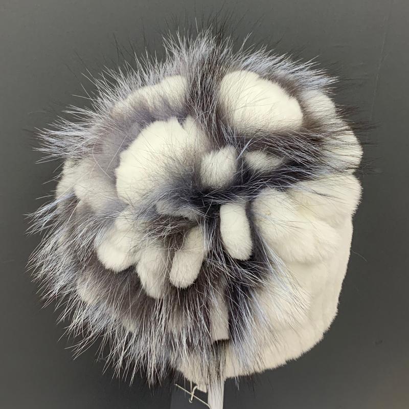 2020 winter warm hats for women floral stylish white beanies natural fur fluffy snow fur hats hand knitted sewn hat
2020 winter warm hats for women floral stylish white beanies natural fur fluffy snow fur hats hand knitted sewn hat