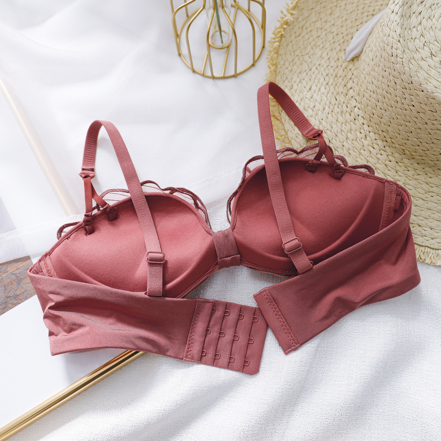 TERMEZY New Fashion Sexy Lingerie set lace wing Bra set Women's push up Lace Underwear personality Bra And Panty Set Brassiere T200602