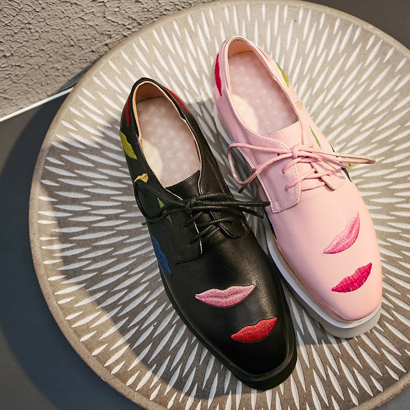 2021 New Female Genuine Plus Size 22-26 in Length Shoes Embroidered Lips Heels Eight Centimetres 45L6, Black
2021 New Female Genuine Plus Size 22-26 in Length Shoes Embroidered Lips Heels Eight Centimetres 45L6, Black