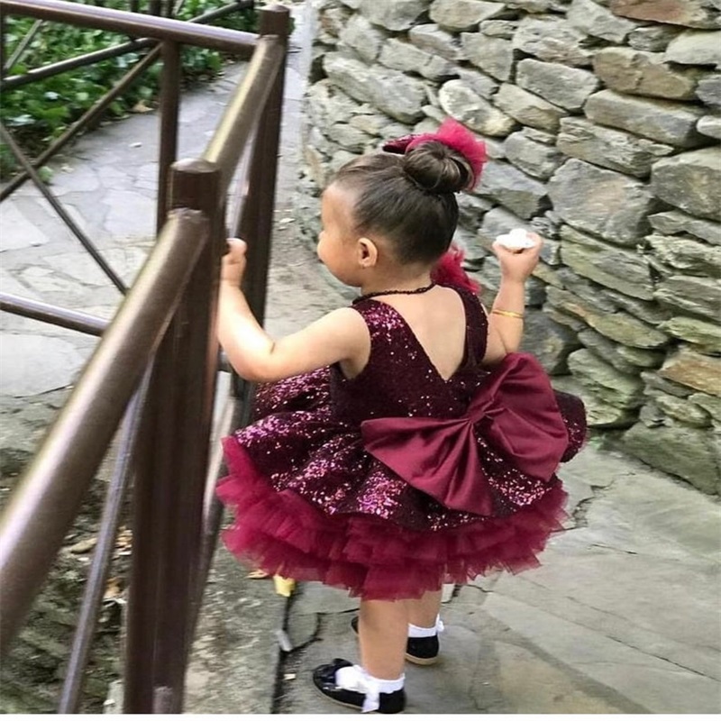 Red Bling Bling Flower Girls Dresses Sleeveless Tiered Sequins Feather Bow First Communion Dress Custom Made Sweep Train Kids Formal Wear