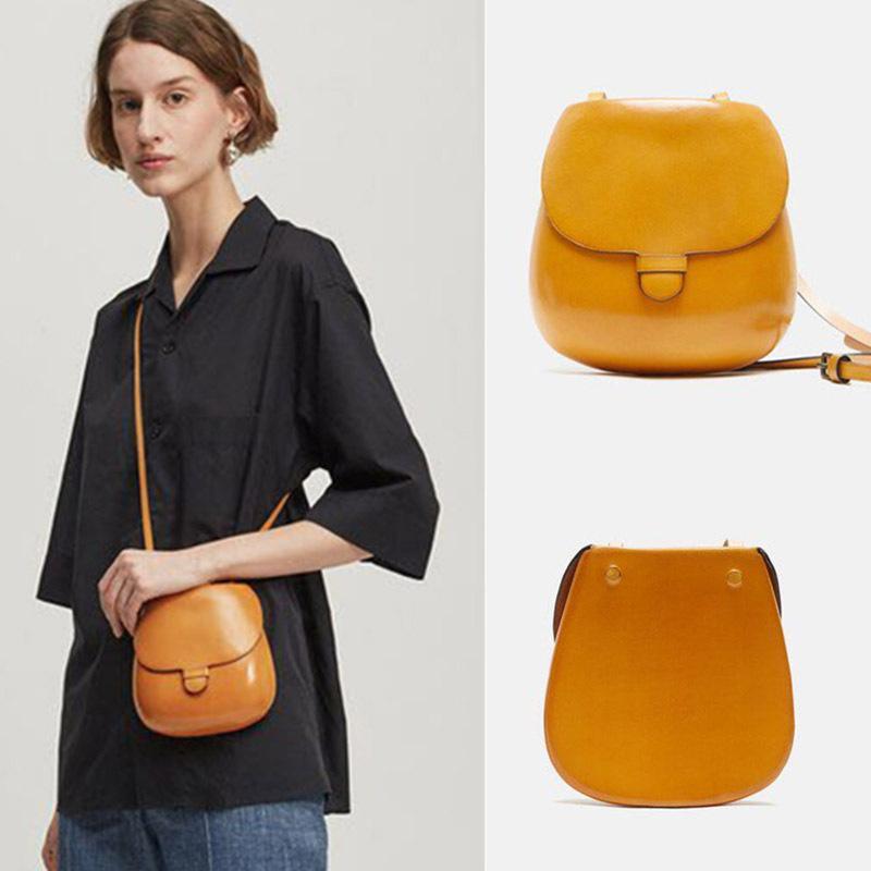 Evening Bags Solid Color PU Leather Crossbody For Women 2022 Saddle Shape Brand Shoulder Messenger Bag Retro Small Designer Female Pouch
Evening Bags Solid Color PU Leather Crossbody For Women 2022 Saddle Shape Brand Shoulder Messenger Bag Retro Small Designer Female Pouch