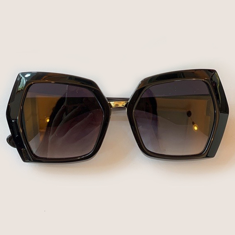 2021 New Sunglasses for Women with Brand Designer Big Vintage Sun Glasses Female Uv400 L2ay
2021 New Sunglasses for Women with Brand Designer Big Vintage Sun Glasses Female Uv400 L2ay