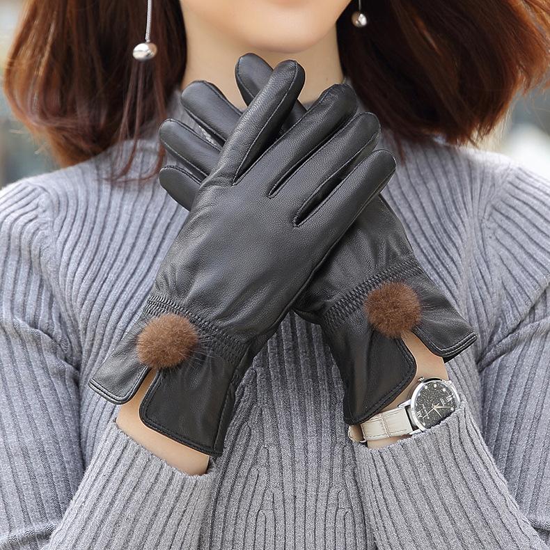 Cheap price discount 2020 100% genuine leather gloves female sheepskin gloves women's thin thermal mink hair ball fashion KWA551
Cheap price discount 2020 100% genuine leather gloves female sheepskin gloves women's thin thermal mink hair ball fashion KWA551