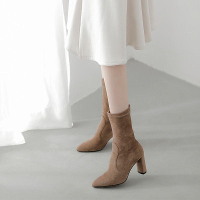 2020 autumn and winter women's new short tube England short boots boots high heel thick with wild socks stretch boo, Black
2020 autumn and winter women's new short tube England short boots boots high heel thick with wild socks stretch boo, Black