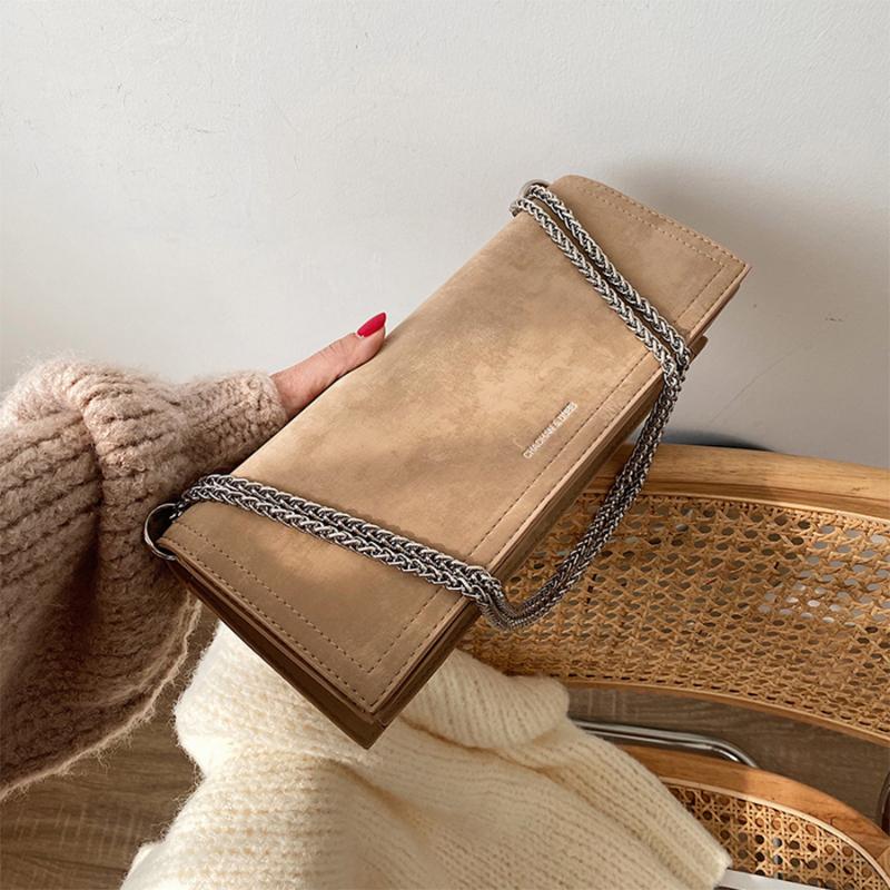 Ladies Underarm Bags 2021 autumn winter new trendy fashion chain messenger bag wild Women shoulder armpit bag Bolsa De Hombro, Khaki
Ladies Underarm Bags 2021 autumn winter new trendy fashion chain messenger bag wild Women shoulder armpit bag Bolsa De Hombro, Khaki