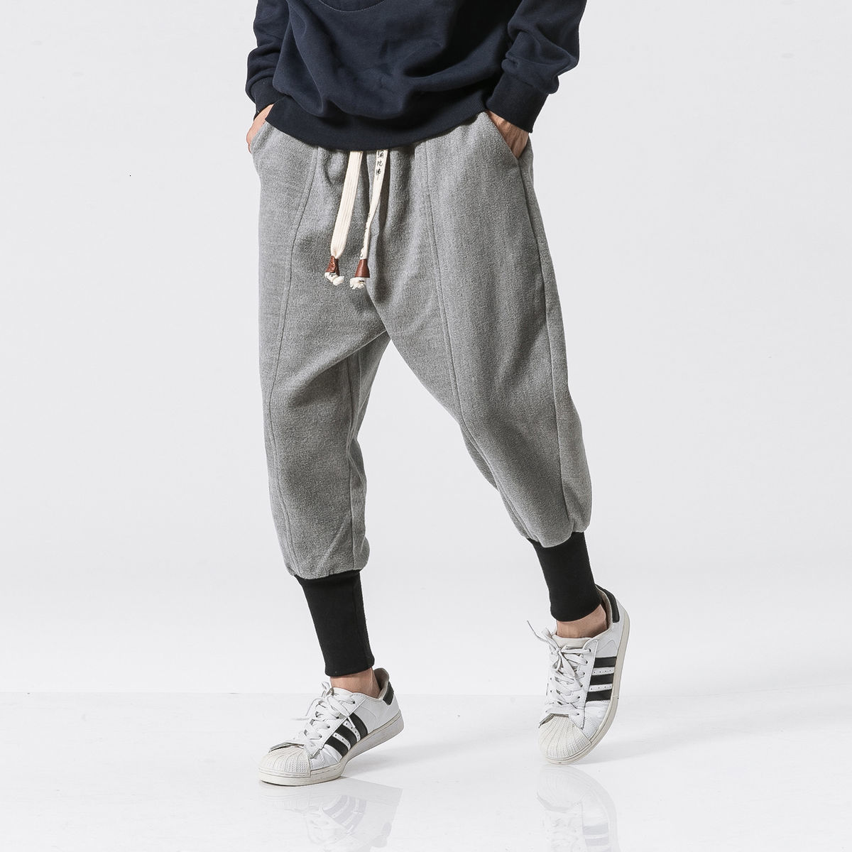 2021 Men's Thicken Warm Autumn Winter New Streetwear Woolen Trousers Chinese Style Harem Pants Hip Hop Wvxs, Darkgray
2021 Men's Thicken Warm Autumn Winter New Streetwear Woolen Trousers Chinese Style Harem Pants Hip Hop Wvxs, Darkgray