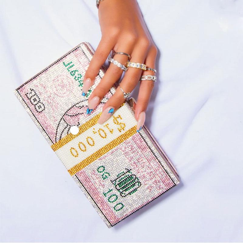 Ladies Diamond Clutch Bags Women Crystal Chain Bag Women's Evening Party Wedding Dinner Purses Female Hasp Painting Woman Flap, Gold
Ladies Diamond Clutch Bags Women Crystal Chain Bag Women's Evening Party Wedding Dinner Purses Female Hasp Painting Woman Flap, Gold