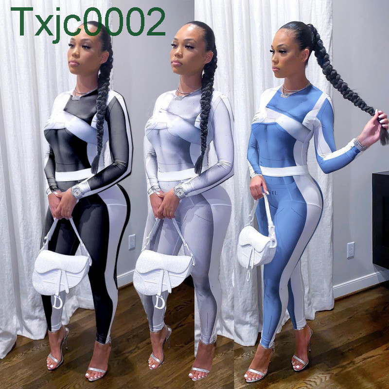 Women Tracksuits Two Pieces Set Designer 2021 New Sexy Slim Pattern Printed Waist Color Stitching Ladies Fashion Outfits, Black and white
Women Tracksuits Two Pieces Set Designer 2021 New Sexy Slim Pattern Printed Waist Color Stitching Ladies Fashion Outfits, Black and white