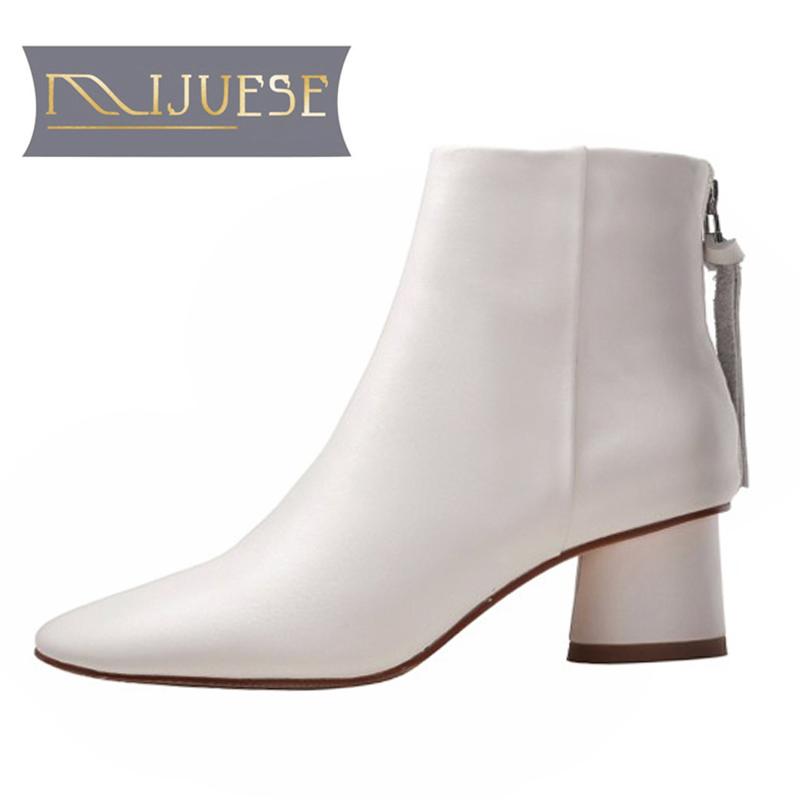 MLJUESE 2021 women soft ankle boots cow leather zippers boots winter short plush square toe high heels women, Pink
MLJUESE 2021 women soft ankle boots cow leather zippers boots winter short plush square toe high heels women, Pink