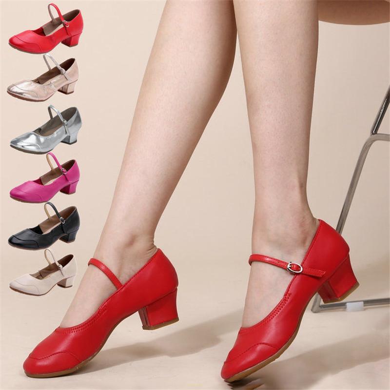 2020 New Brand Latin Dance Shoes Modern Women Ballroom Tango Girls Ladies Sneaker Fashion Couple Red Lips Dance Shoes 5CM Heel
2020 New Brand Latin Dance Shoes Modern Women Ballroom Tango Girls Ladies Sneaker Fashion Couple Red Lips Dance Shoes 5CM Heel