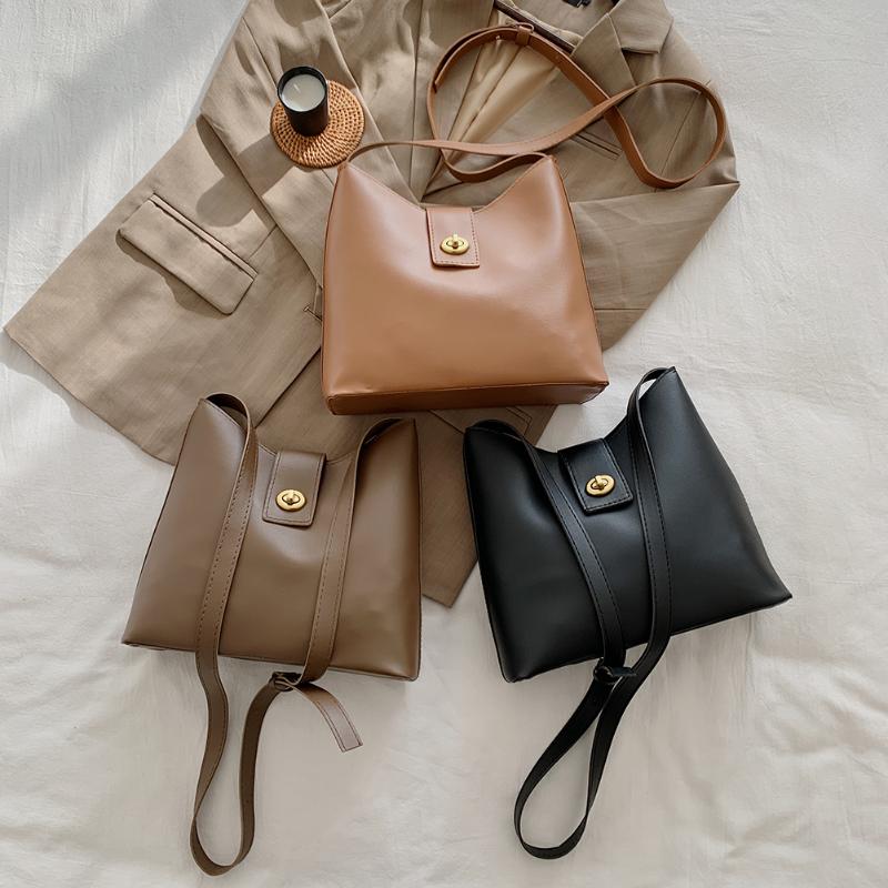 Popular Simple Female Daily Bag Portable Messenger Handbag Women Leather Large Capacity Shopping Bucket Bag Tote, Black
Popular Simple Female Daily Bag Portable Messenger Handbag Women Leather Large Capacity Shopping Bucket Bag Tote, Black