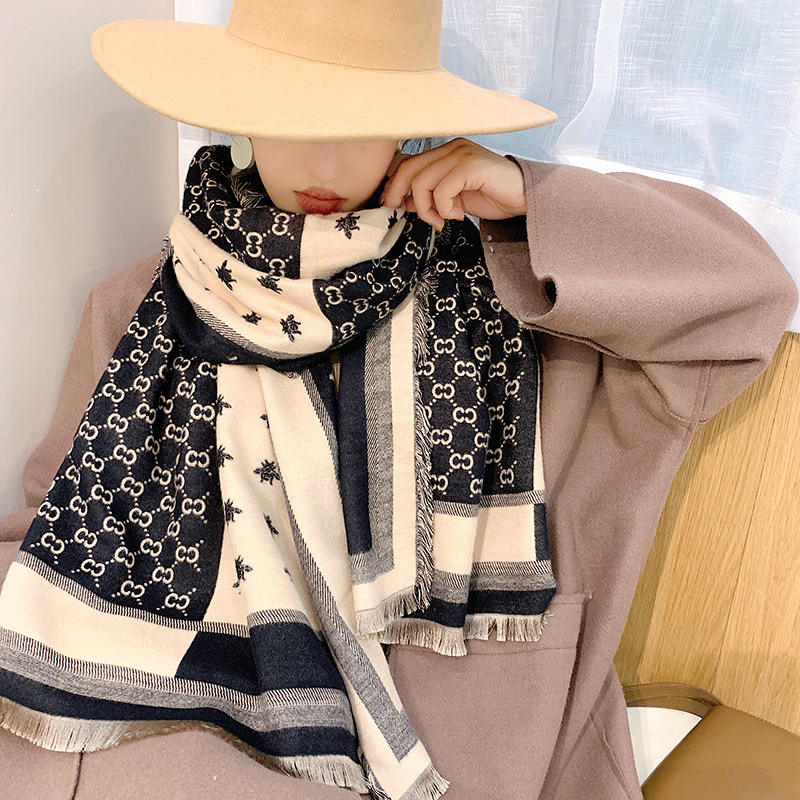2020 Luxury Winter New European And American Imitation Cashmere Women Scarf Color Matching Warm Thick Double-Sided Collar
2020 Luxury Winter New European And American Imitation Cashmere Women Scarf Color Matching Warm Thick Double-Sided Collar