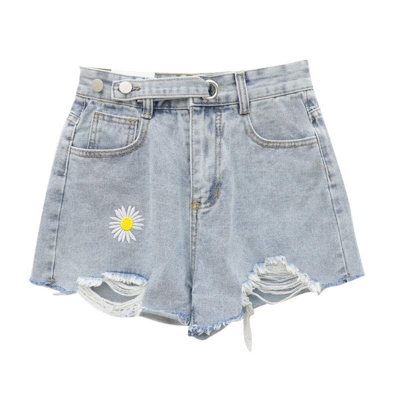 2020 new summer Korean straight hole high waist daisy embroidery wide leg denim shorts, Blue
2020 new summer Korean straight hole high waist daisy embroidery wide leg denim shorts, Blue