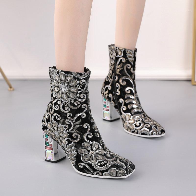 Vintage embroider crystal Chunky heels ankle boots Women Sexy metal Toe Ankle Boots Prom Party Shoes Woman Big Size1, Black
Vintage embroider crystal Chunky heels ankle boots Women Sexy metal Toe Ankle Boots Prom Party Shoes Woman Big Size1, Black