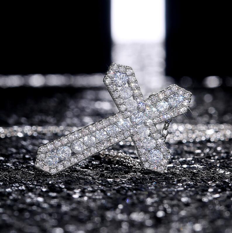 Unique Hip Hop Sterg Sier Cross Pendant Topaz Necklace for Men Women