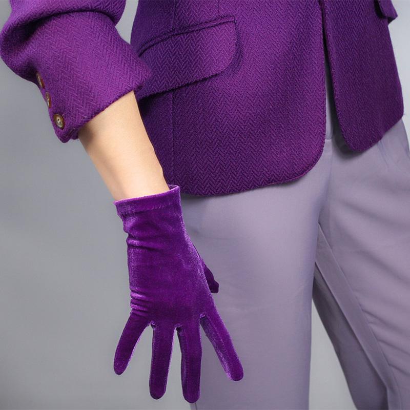 Gold Velvet Gloves Winter Short Opera Noble Purple High Elastic Flannel Dress Mittens Female Warm Cycling Driving Gloves H61
Gold Velvet Gloves Winter Short Opera Noble Purple High Elastic Flannel Dress Mittens Female Warm Cycling Driving Gloves H61