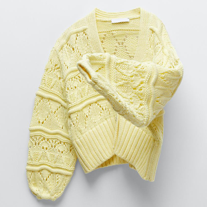 AGong Casual V Neck Sweaters Women Fashion Jewelry Buttons Yellow Sweater Women Elegant Single Breasted Sweater Female Ladies HG T200910