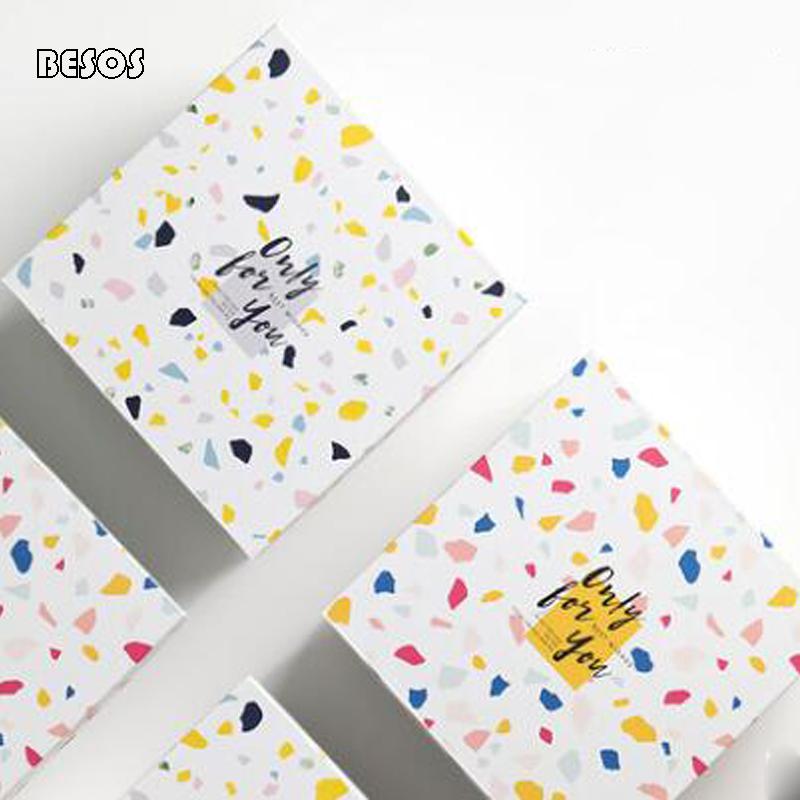 Ins Wedding Birthday Valentine's Day Party Simple Fresh Colorful Spots Scarf Candy Promotion Exquisite Cardboard Paper Gift Box
Ins Wedding Birthday Valentine's Day Party Simple Fresh Colorful Spots Scarf Candy Promotion Exquisite Cardboard Paper Gift Box