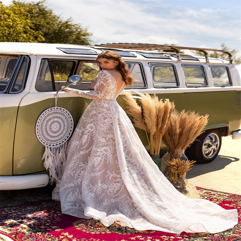 Floral A Line Wedding Dresses Appliqued Lace Bridal Gowns Long Sleeves Sweep Train Boho Custom Made Soft Tulle Vestido De Novia