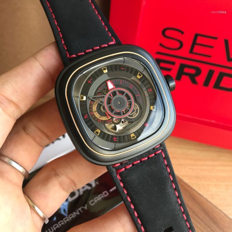 Wristwatches Men Watches Automatic Movement 47*47mm Watch Male Clock Party Y-shaped Wing Design P2B-811
Wristwatches Men Watches Automatic Movement 47*47mm Watch Male Clock Party Y-shaped Wing Design P2B-811