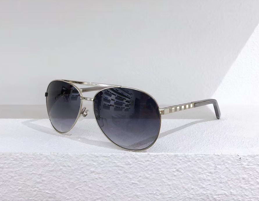 Mens Attitude Pilote Sunglasses 0339 Silver Frame Grey Shaded Classic Sunglasses UV400 Protection Eyewear with Case, White;black
Mens Attitude Pilote Sunglasses 0339 Silver Frame Grey Shaded Classic Sunglasses UV400 Protection Eyewear with Case, White;black