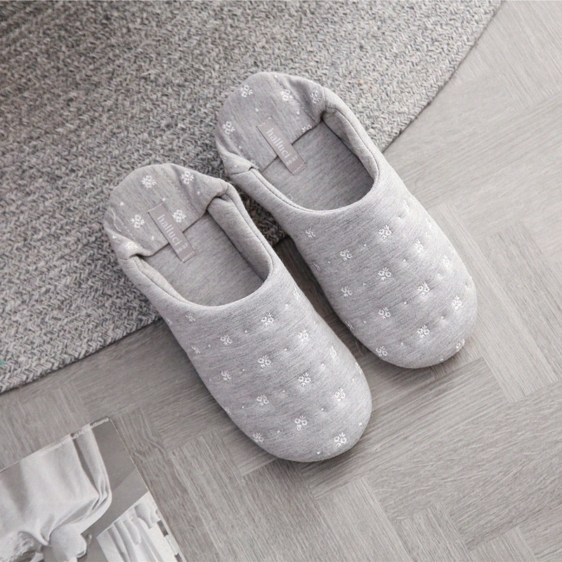 Soft Sole Mute Slippers Women Slip-on Indoor Shoes Cotton Fabric Girls Home Slipper Super Light Ladies Fashion Slides SH419 #3W9I, Black
Soft Sole Mute Slippers Women Slip-on Indoor Shoes Cotton Fabric Girls Home Slipper Super Light Ladies Fashion Slides SH419 #3W9I, Black