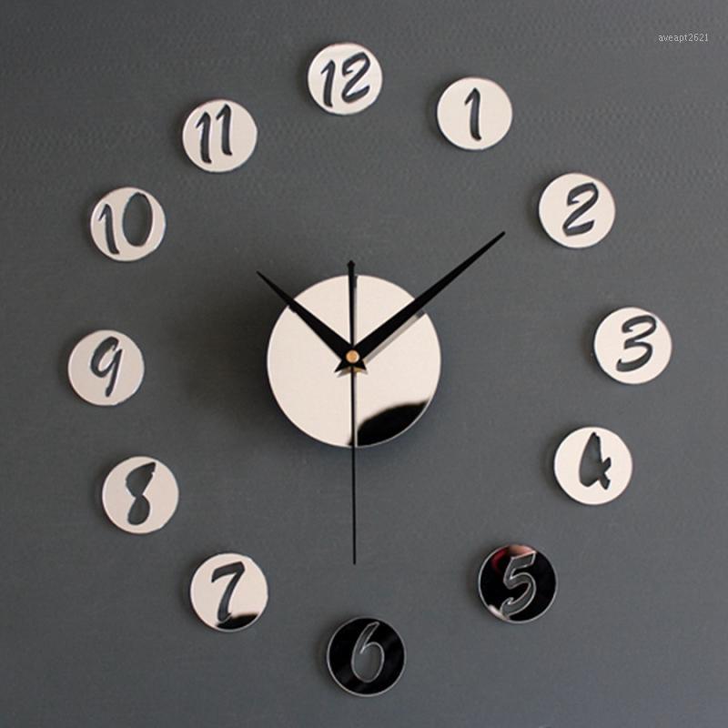 Personalized Home Decor Wall Clock Acrylic Creative Mirrors Figure in Small Round Wall Clock Best DIY Modern Styles1
Personalized Home Decor Wall Clock Acrylic Creative Mirrors Figure in Small Round Wall Clock Best DIY Modern Styles1