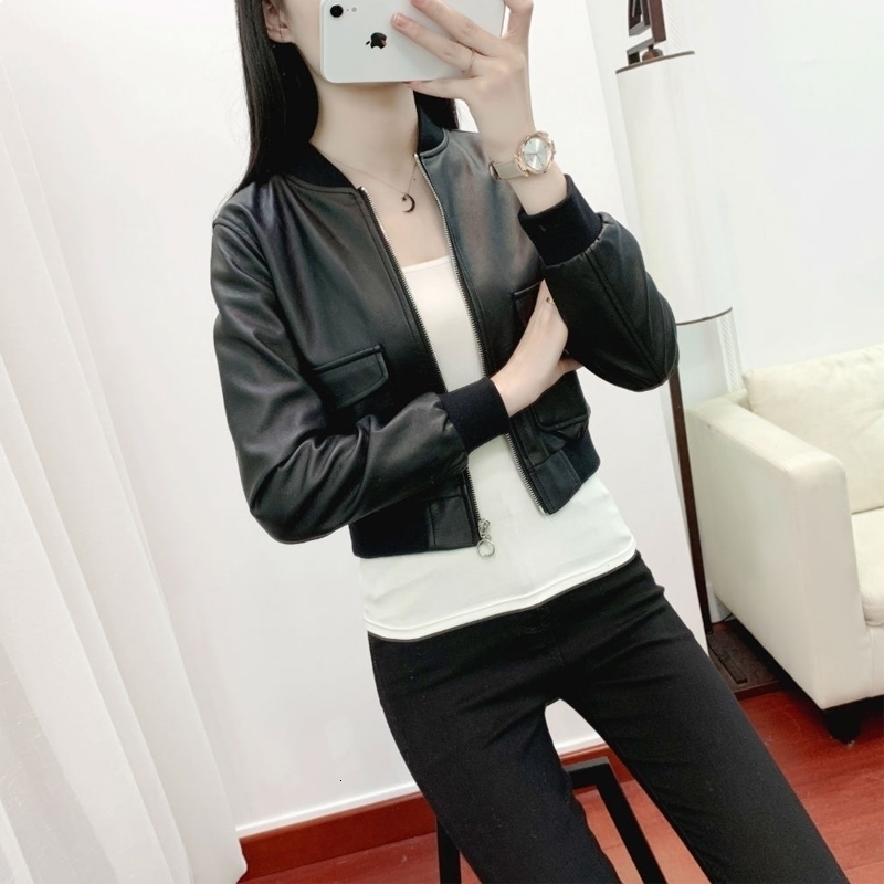 Couro 2021 New Do Falso Das Mulheres Zper Casual Vermelho Preto Prata Jaquetas Curto Biker Feminino Jaqueta De LTY5, Silver
Couro 2021 New Do Falso Das Mulheres Zper Casual Vermelho Preto Prata Jaquetas Curto Biker Feminino Jaqueta De LTY5, Silver