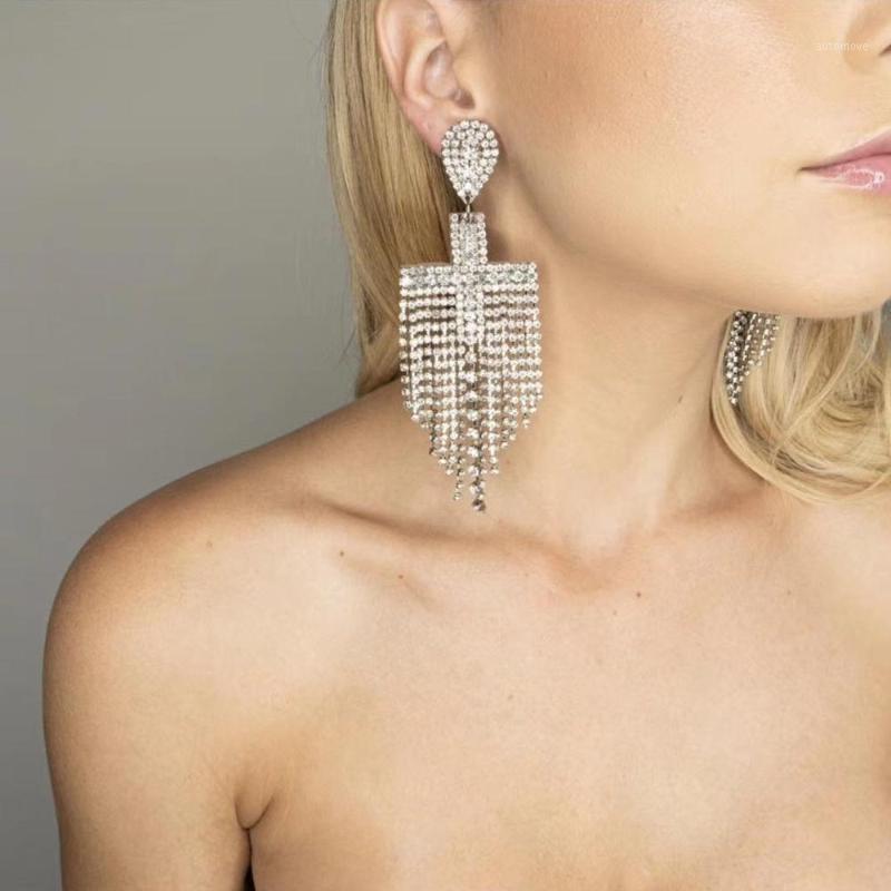 Luxury Shiny Rhinestone Cross Chain Dangle Earrings For Women Jewelry Party Show Evening Dress Statement Earrings Hot Sale1
Luxury Shiny Rhinestone Cross Chain Dangle Earrings For Women Jewelry Party Show Evening Dress Statement Earrings Hot Sale1