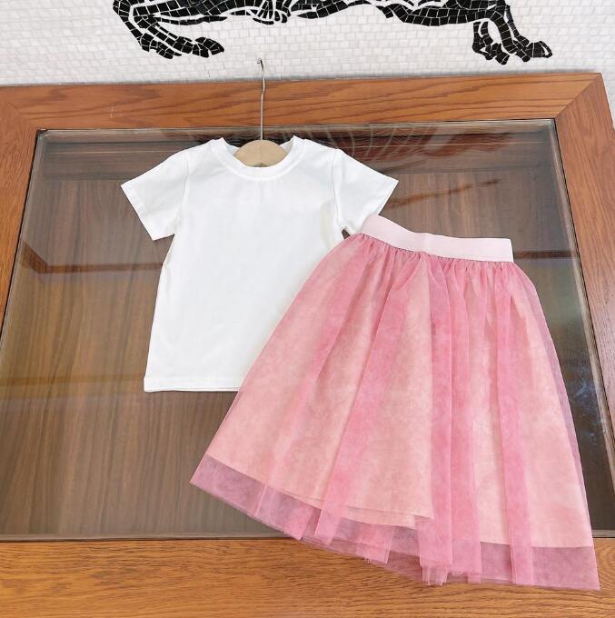 kids sets High-end children clothing girls suits 2022 summer new net red foreign style large children's short-sleeved T-shirt half skir, White
kids sets High-end children clothing girls suits 2022 summer new net red foreign style large children's short-sleeved T-shirt half skir, White