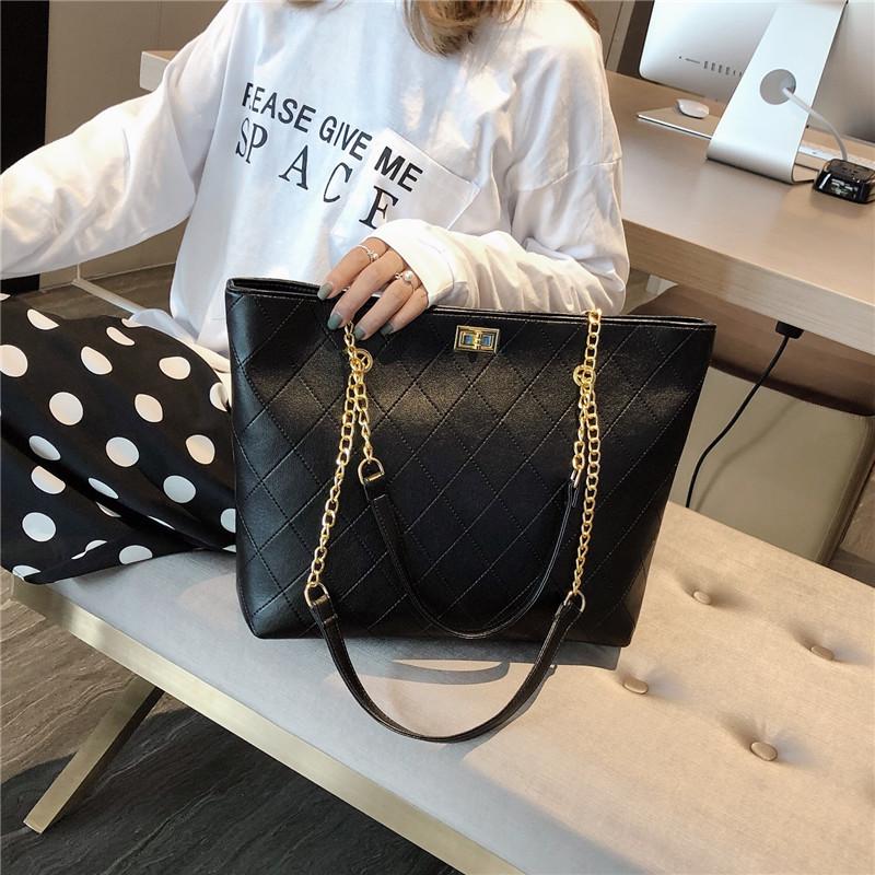 Bags For Women Autumn Totes Female Fashion Lock Single Shoulder Bag Large Capacity Zipper Luxury Shopping Crossbody Bags, Black rhombic
Bags For Women Autumn Totes Female Fashion Lock Single Shoulder Bag Large Capacity Zipper Luxury Shopping Crossbody Bags, Black rhombic
