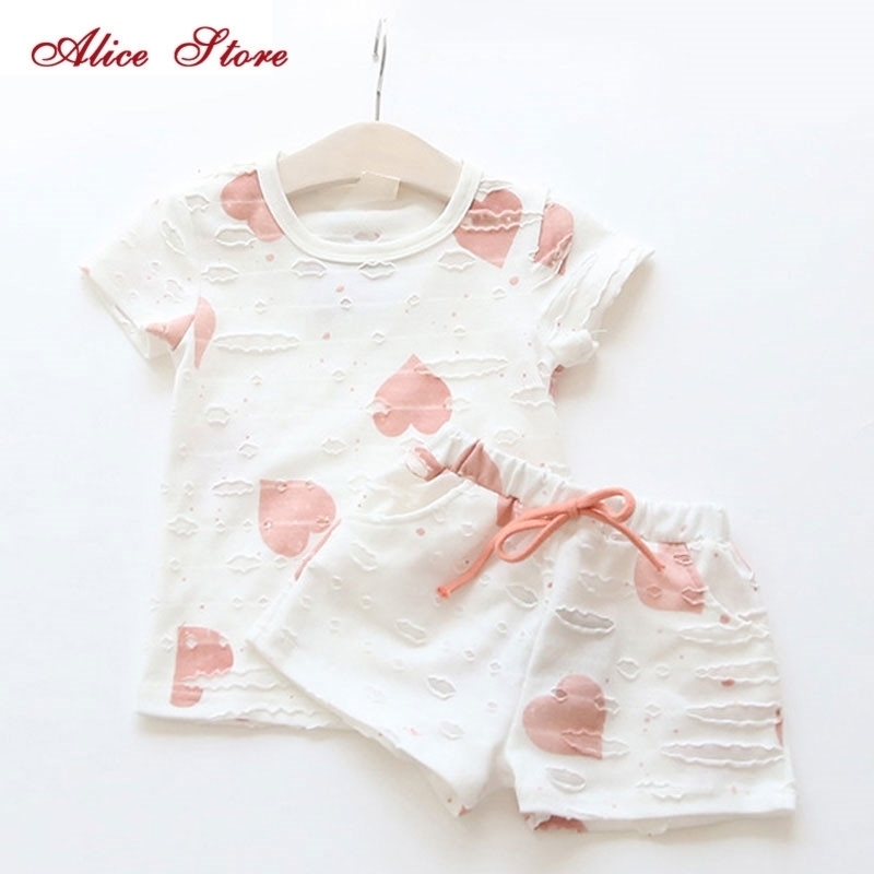 2pcs/sets,Casual Kids Clothing Baby Girls Clothes Sets Summer Heart Printed Girl Tops Shirts + Shorts Suits Children's Clothing 201126, Pink
2pcs/sets,Casual Kids Clothing Baby Girls Clothes Sets Summer Heart Printed Girl Tops Shirts + Shorts Suits Children's Clothing 201126, Pink