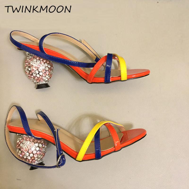 Runway Women Sandals Crystal Ball Strange High Heels Shoes Color Mixed Rhinestone Fashion Summer Shoes Sandals chaussures femme, Gold
Runway Women Sandals Crystal Ball Strange High Heels Shoes Color Mixed Rhinestone Fashion Summer Shoes Sandals chaussures femme, Gold
