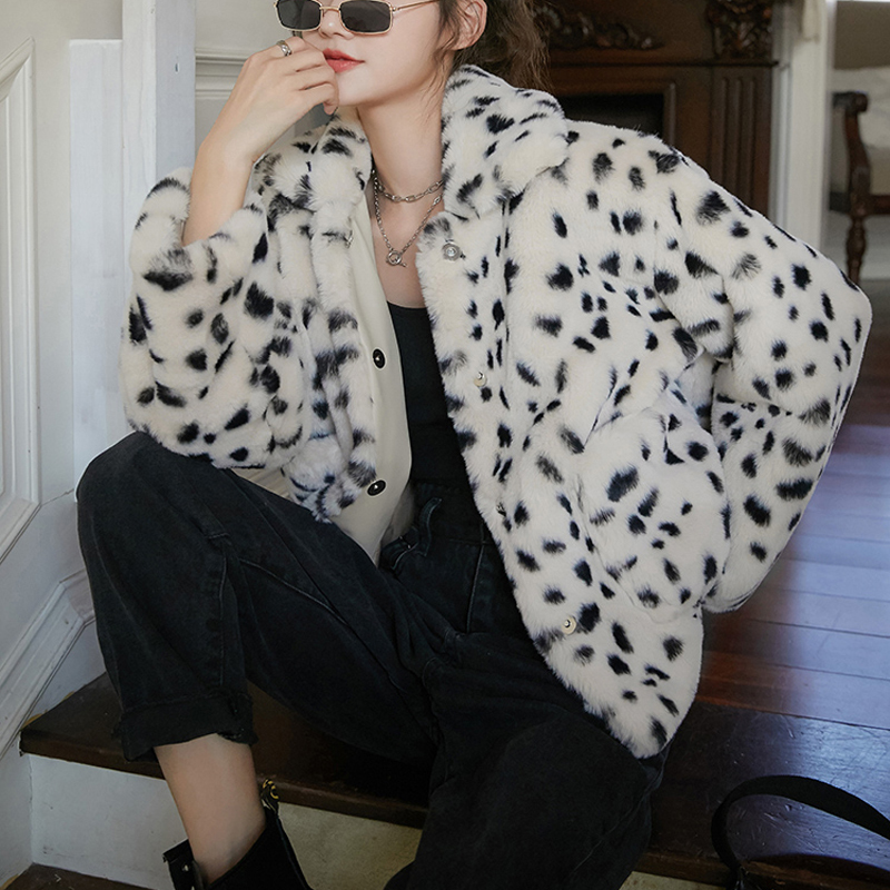 PERHAPS U Women Beige Faux Fur Coat Outwear Button Warm Thick Turn Down Collar Pocket Leopard C0368 201215