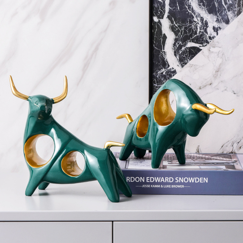 Resin crafts creative bullfighting ornaments, study porch decorated with Nordic Light luxury decorations free shipping hot sale
Resin crafts creative bullfighting ornaments, study porch decorated with Nordic Light luxury decorations free shipping hot sale