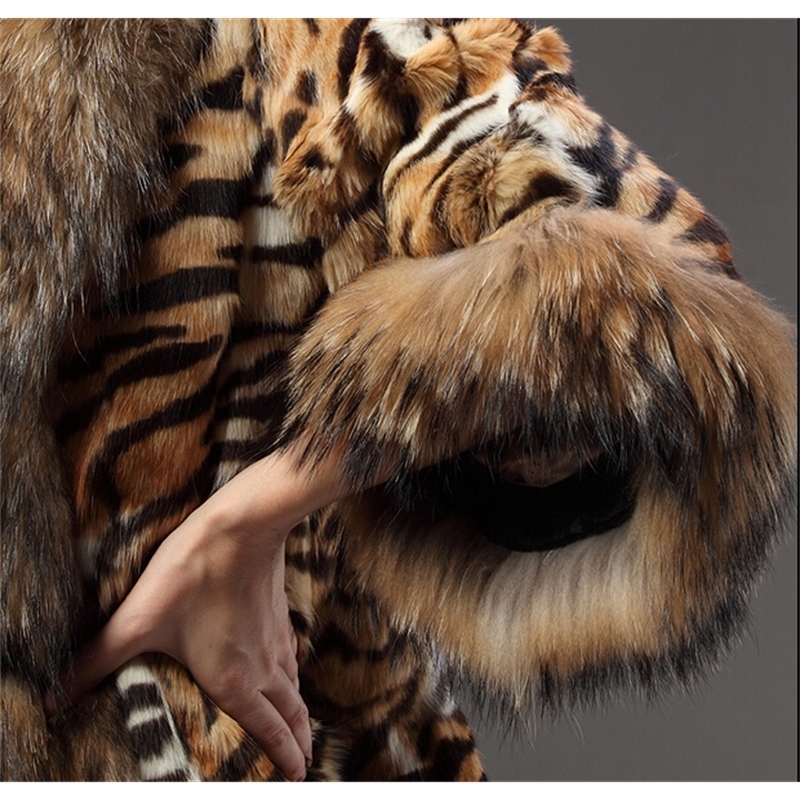 Natural Raccoon Fur Coat Genuine Fur Jackets Overcoat Women's Real Rabbit Fur Outerwear Tiger Stripes Leopard Plus Size 6XL Cape 201112