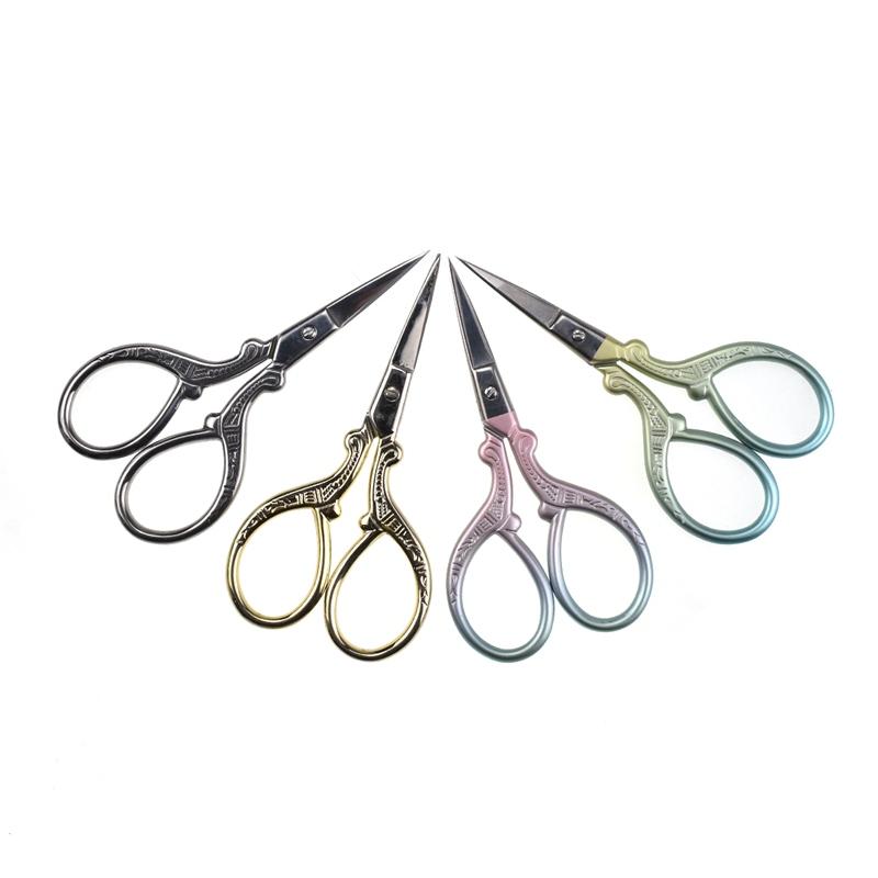 4 Colors Tailor Small Scissors Cross Stitch Embroidery Sewing Tools Women Handcraft DIY Tool Tailor Scissor Sewing Accessories
4 Colors Tailor Small Scissors Cross Stitch Embroidery Sewing Tools Women Handcraft DIY Tool Tailor Scissor Sewing Accessories