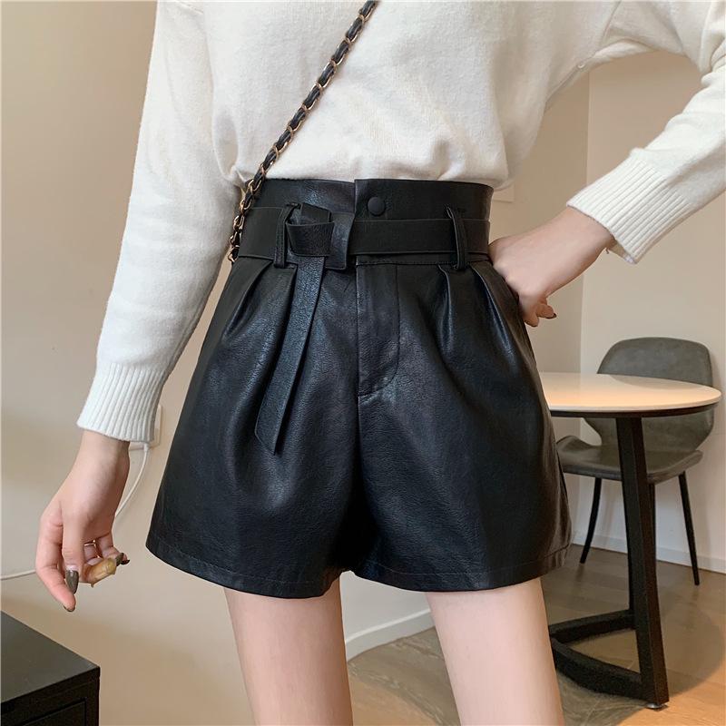 New Autumn Winter PU Faux Leather Women Shorts Sashes High Waist Wide Leg Shorts Elegant Female Solid Short Trousers With Belt, Khaki
New Autumn Winter PU Faux Leather Women Shorts Sashes High Waist Wide Leg Shorts Elegant Female Solid Short Trousers With Belt, Khaki