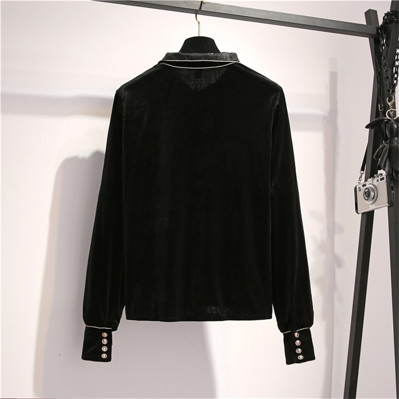 Autumn New Golden velvet Shorts Suits Ladies Two piece set Bow lace up collar Shirts and Double-breasted High waist Shorts Suits 201120