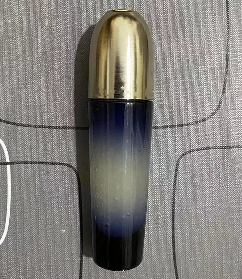 EPACK Serum Orchidee Imperiale Exceptional Complete Care The Micro Lift Concentrate Serum 30ml
EPACK Serum Orchidee Imperiale Exceptional Complete Care The Micro Lift Concentrate Serum 30ml