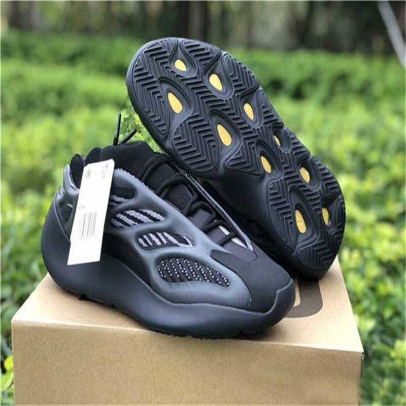 New 700 V3 kanye west men Running Shoes 700V3 Azael Alvah White Skeleton Black glow in the dark women Sports Sneakers
New 700 V3 kanye west men Running Shoes 700V3 Azael Alvah White Skeleton Black glow in the dark women Sports Sneakers