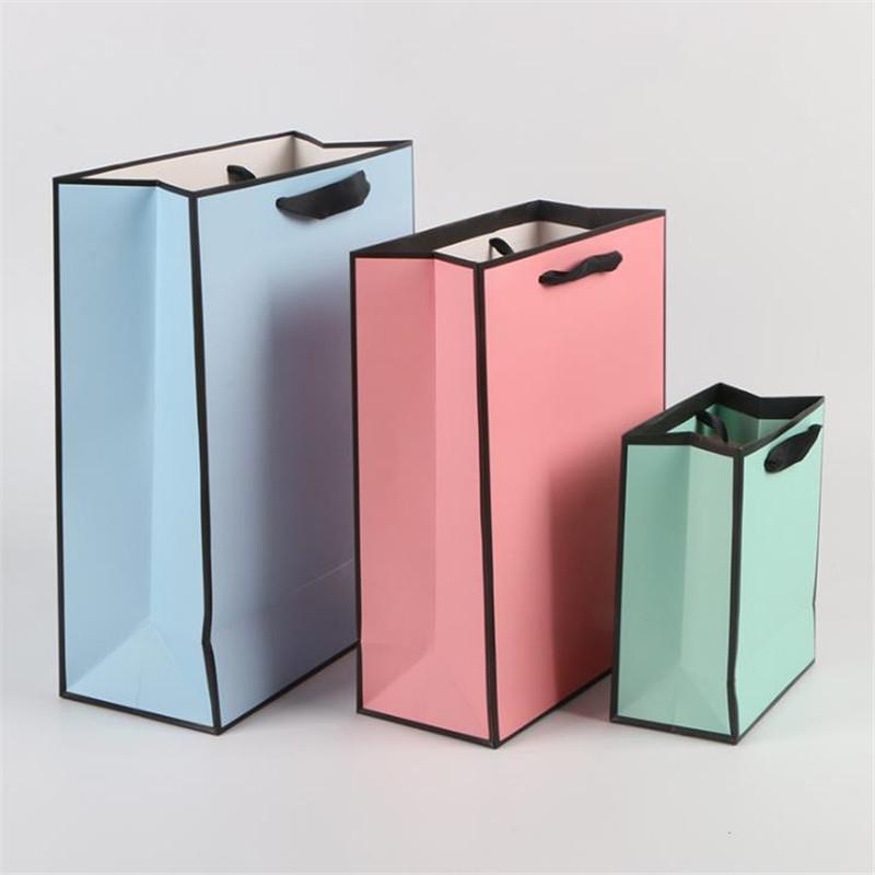 100pcs Print One Color logo on Double side Handle Clothes Paper Bags For Shopping Jewelry Paper Bags For Wedding Party Gift
100pcs Print One Color logo on Double side Handle Clothes Paper Bags For Shopping Jewelry Paper Bags For Wedding Party Gift