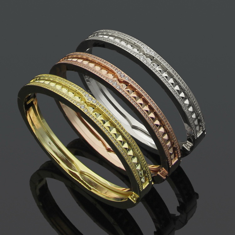 Europe America Fashion Style Lady Women Titanium steel Engraved B Letter Double Row Diamond Gear Bangle Bracelet 3 Color
Europe America Fashion Style Lady Women Titanium steel Engraved B Letter Double Row Diamond Gear Bangle Bracelet 3 Color